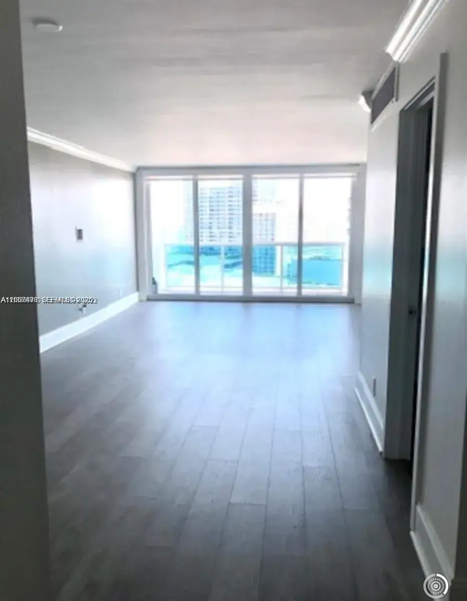 1 bedroom 1 bath Residential for sale at 6770 Indian Creek Dr, Miami Beach FL 33141