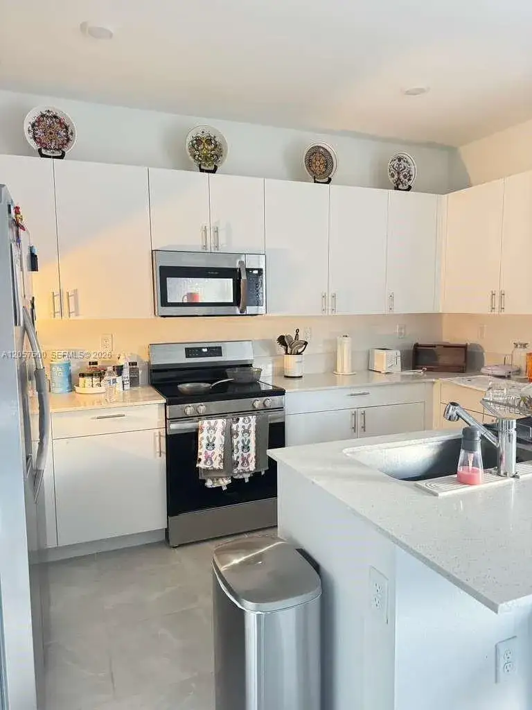 3 bedroom 2 bath Residential Lease for rent at 29214 SW 163rd Ct, Homestead FL 33033