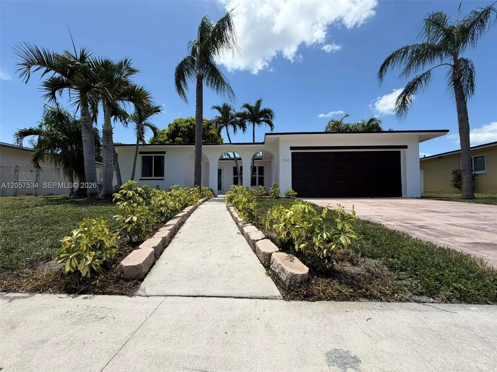 4 bedroom 3 bath Residential for sale at 2210 NW 93rd Ave, Pembroke Pines FL 33024