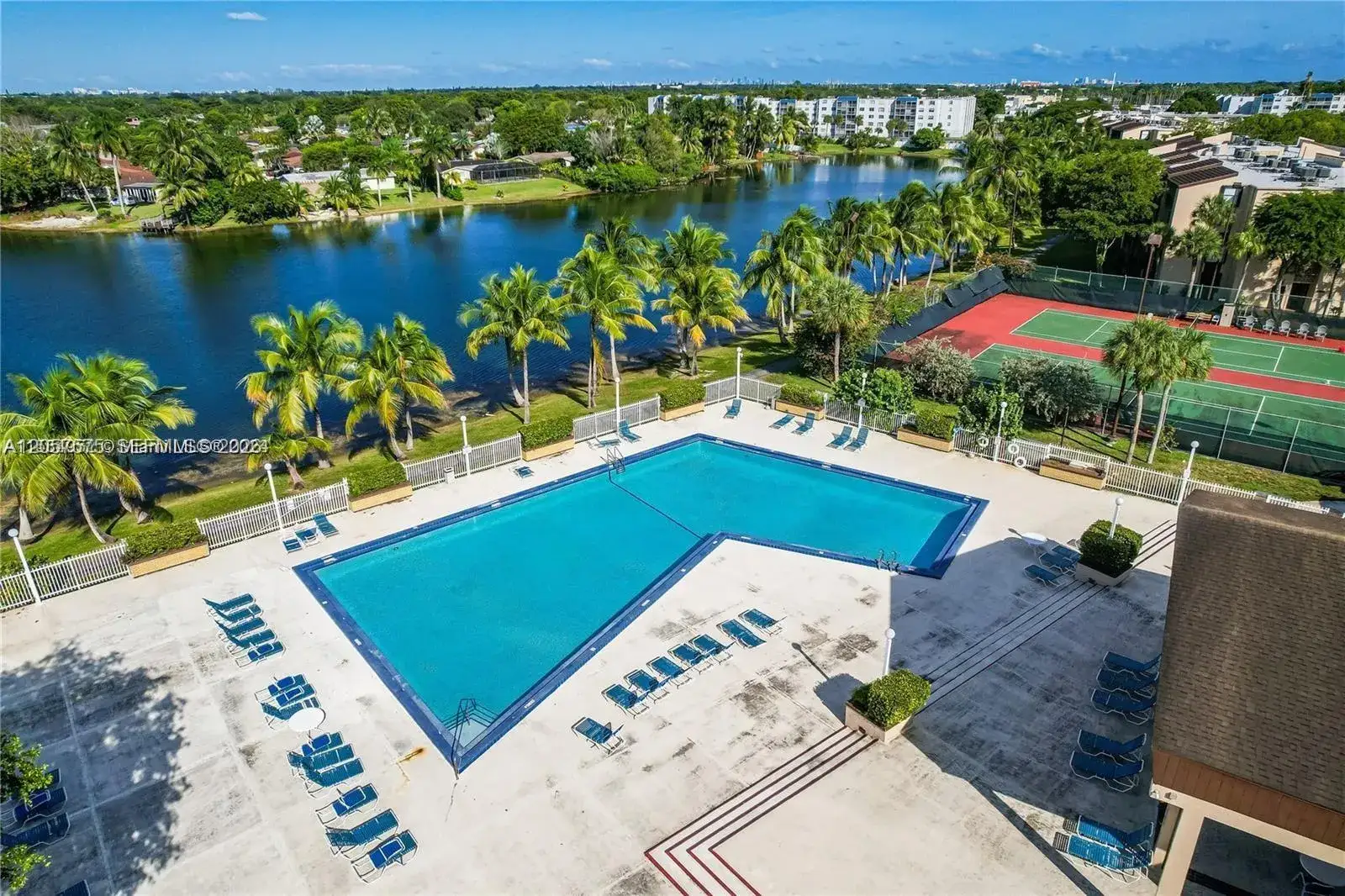 2 bedroom 2 bath Residential Lease for rent at 14221 N Kendall Dr # 110C, Miami FL 33186
