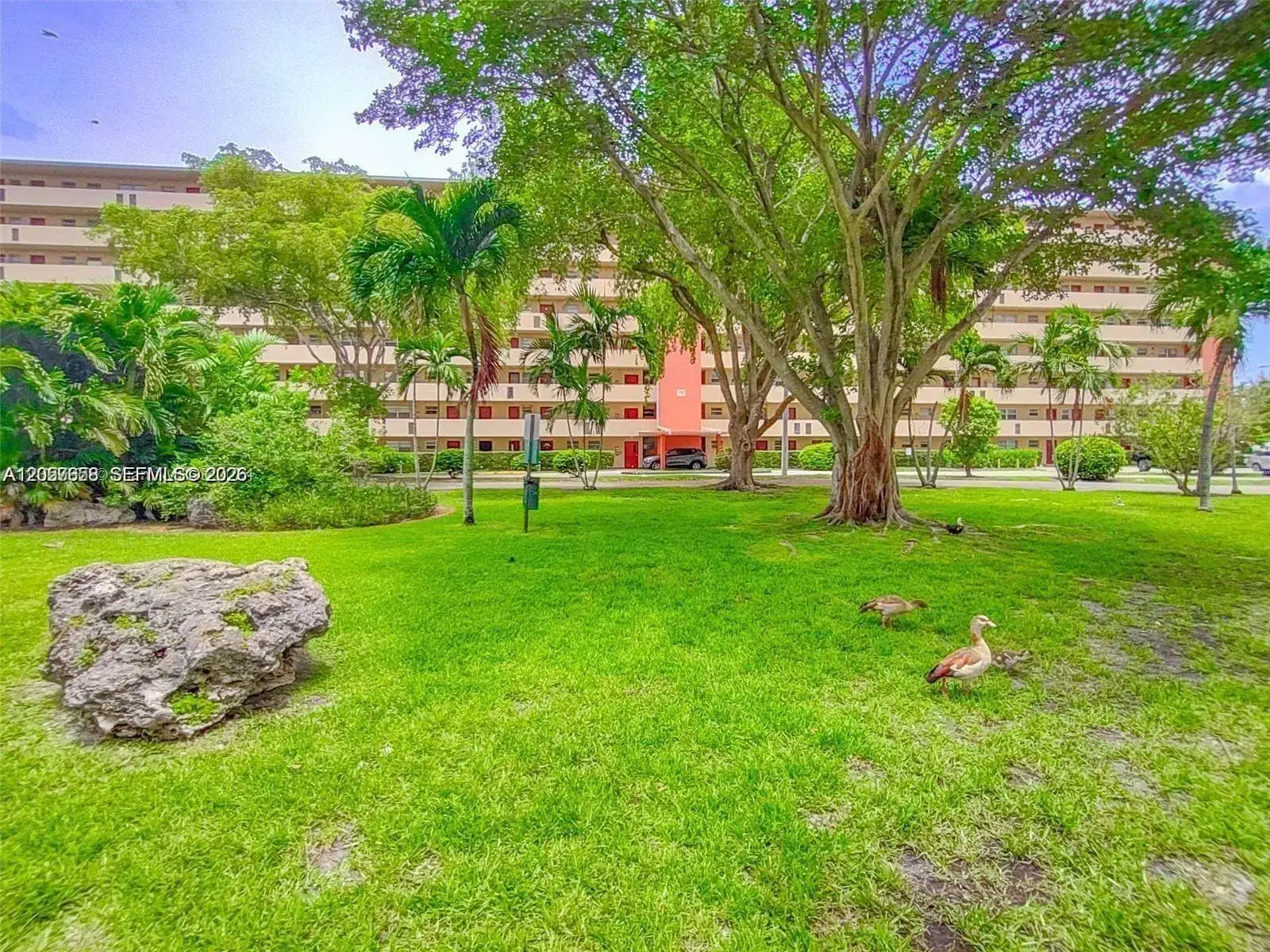 2 bedroom 1 bath Residential for sale at 1710 NE 191st St # 3, Miami FL 33179