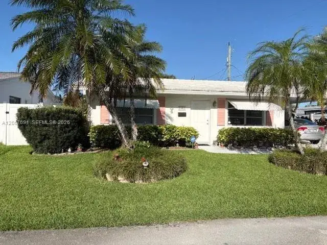 2 bedroom 1 bath Residential for sale at 5405 NW 23rd Ter, Tamarac FL 33309