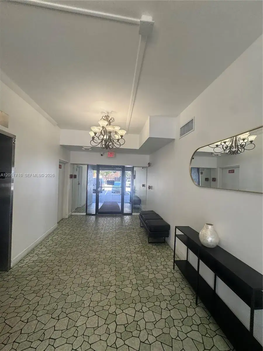 1 bedroom 1 bath Residential for sale at 1465 NE 123rd St # 609, North Miami FL 33161