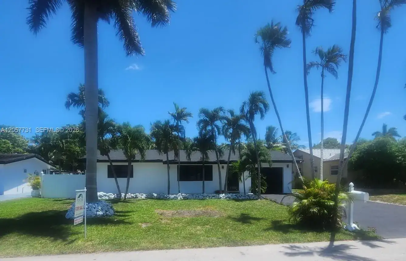 5 bedroom 3 bath Residential for sale at 1370 SW 32nd St, Fort Lauderdale FL 33315