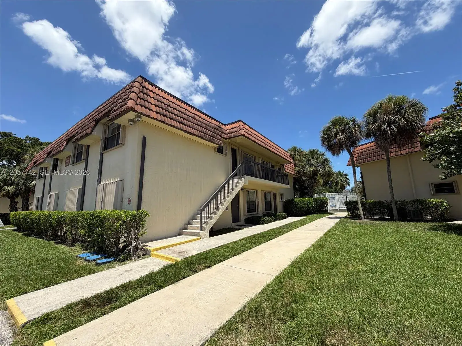 411 NW 100th Pl # 201, Pembroke Pines FL 33024