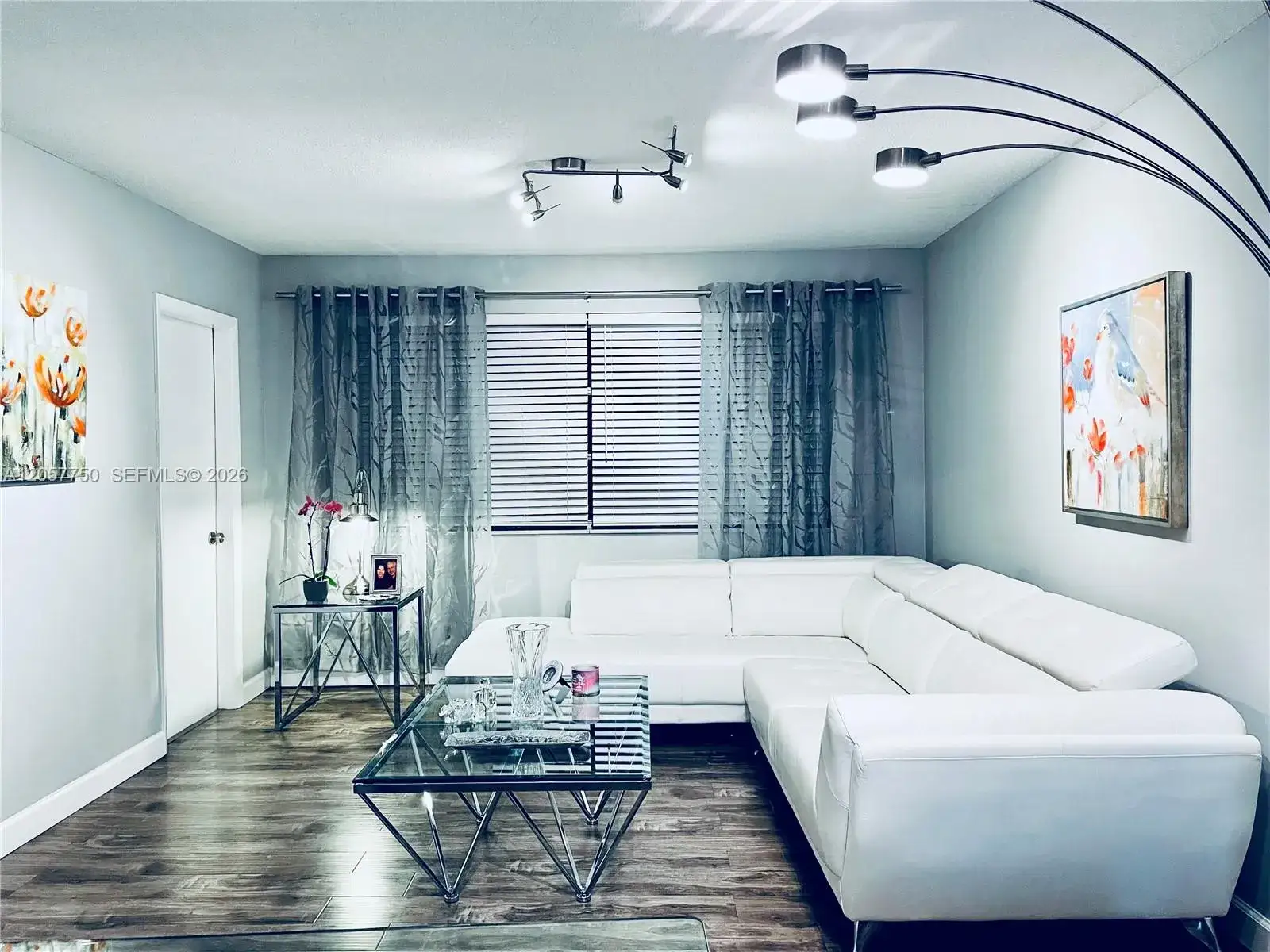 2 bedroom 2 bath Residential Lease for rent at 2300 Park Ln # 201, Hollywood FL 33021