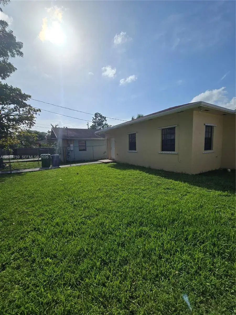 3 bedroom 2 bath Residential Lease for rent at 311 NW 97th St # 311, Miami FL 33150