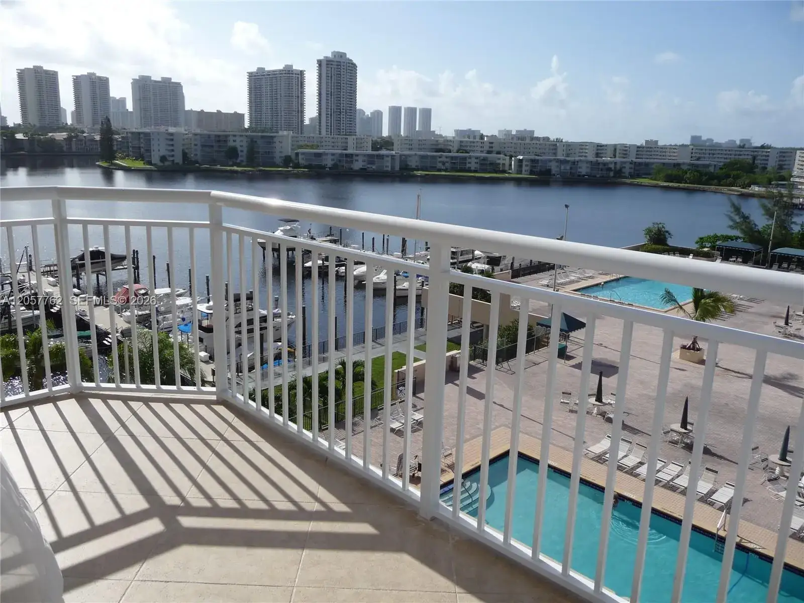 Residential Lease for rent at 18071 Biscayne Blvd # 603, Aventura FL 33160