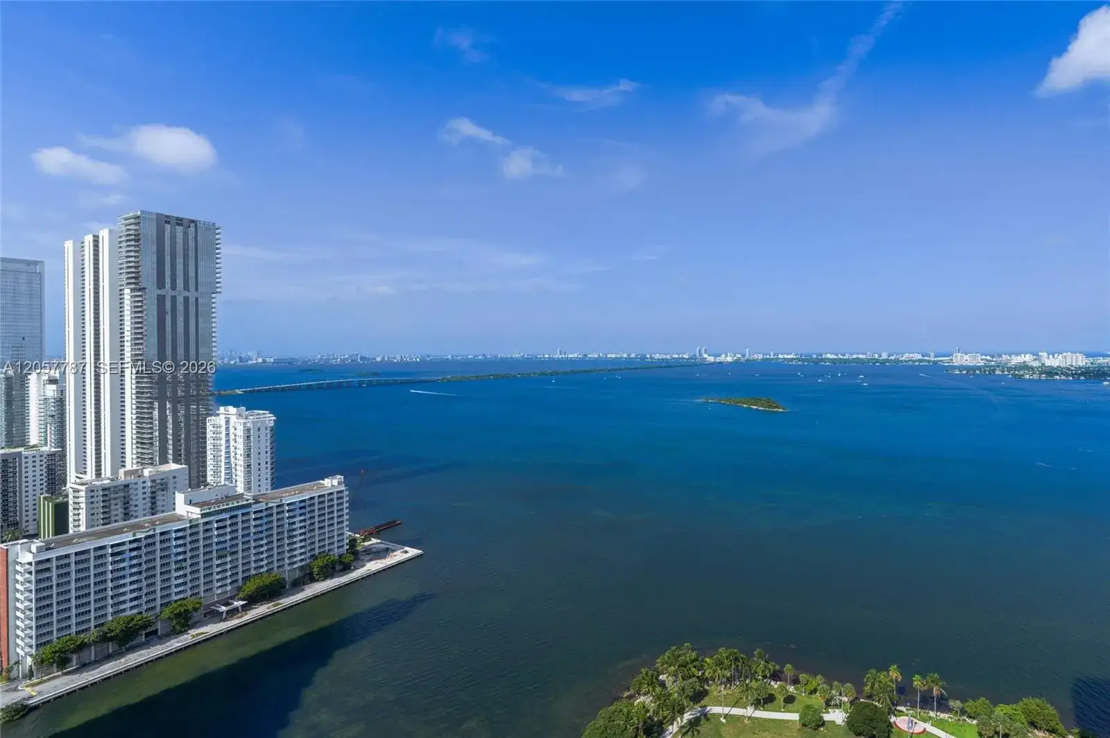 3 bedroom 3 bath Residential Lease for rent at 1900 N Bayshore Dr # 3612, Miami FL 33132