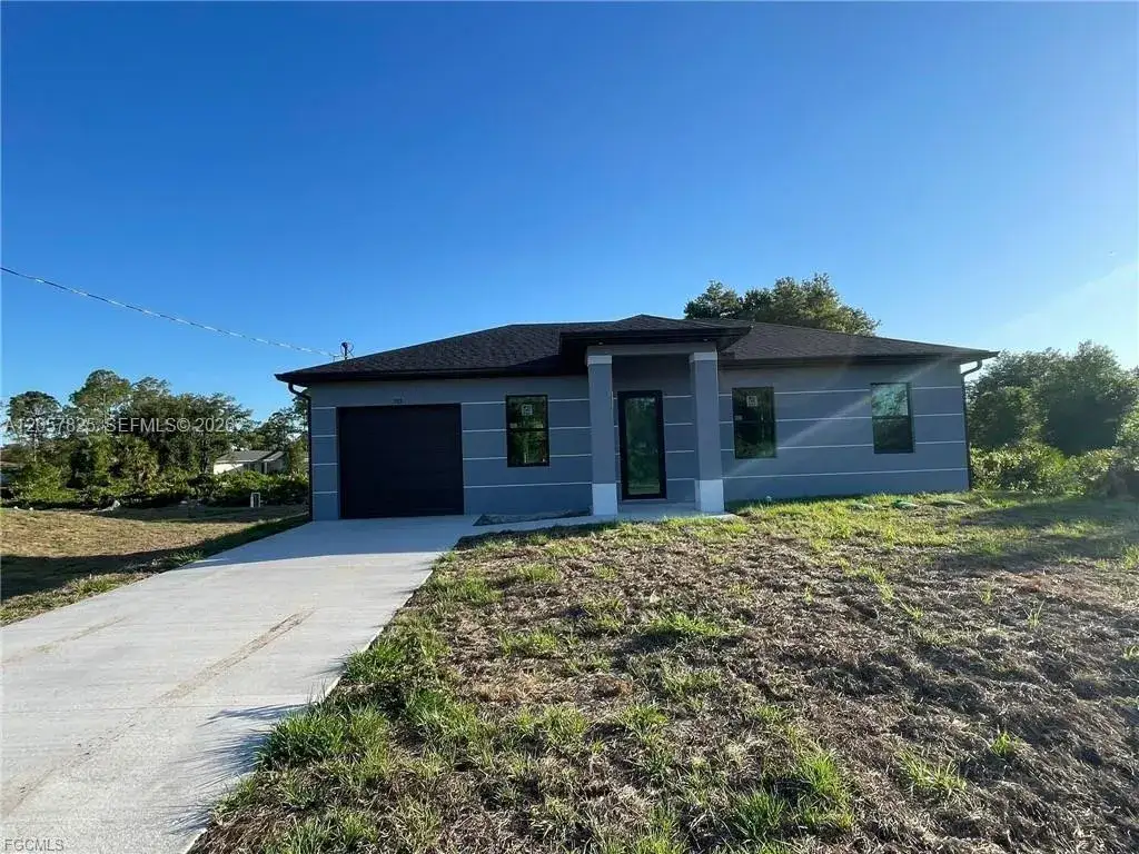 3 bedroom 3 bath Residential for sale at 707 LEDGE ST, Lehigh Acres FL 33972