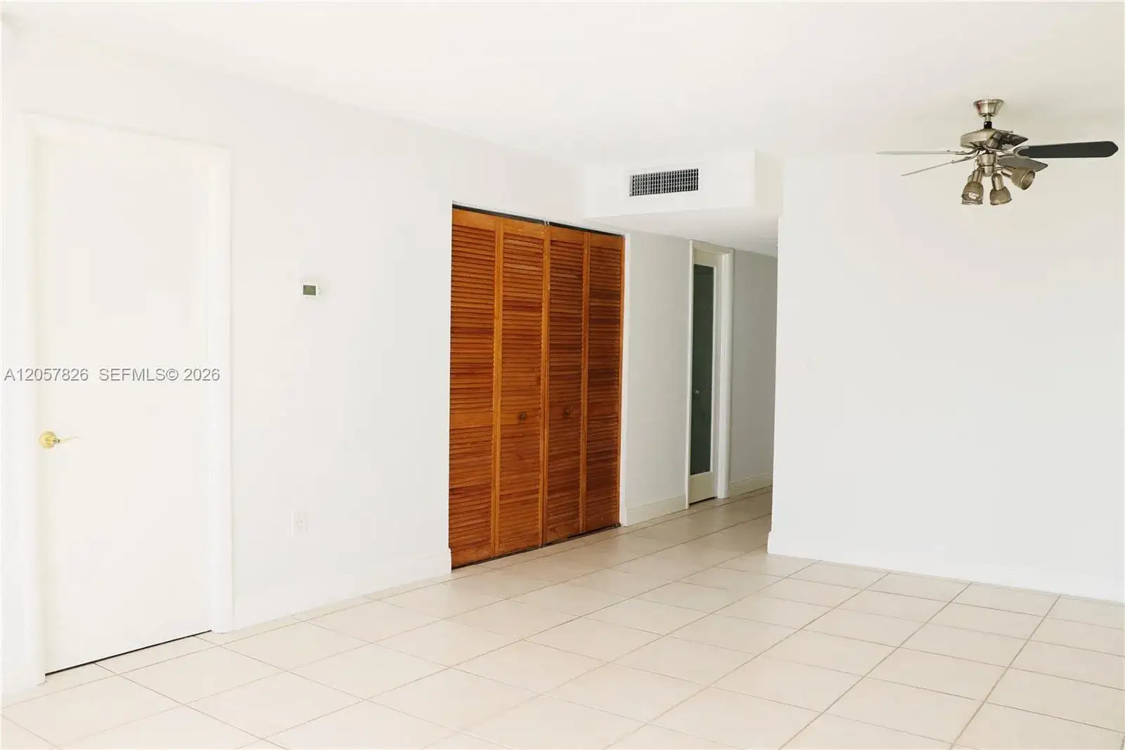 1 bedroom 1 bath Residential Lease for rent at 6900 Bay Dr # 4A, Miami Beach FL 33141