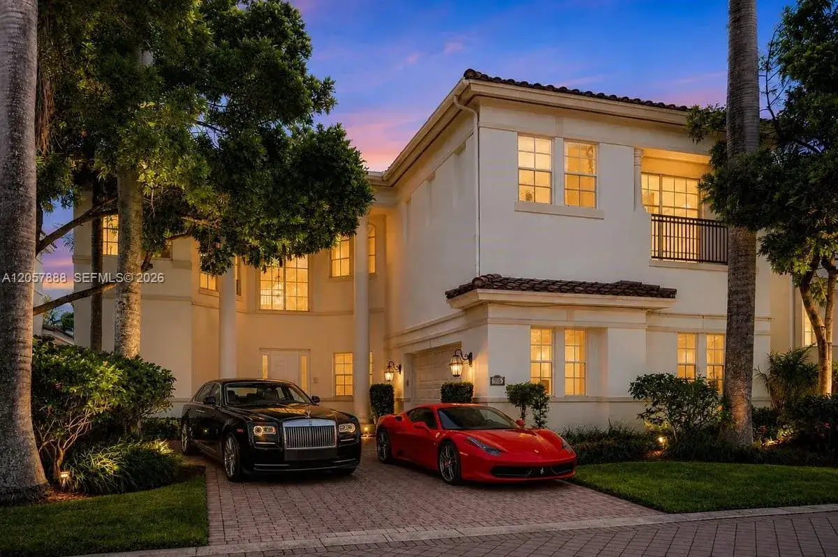 5 bedroom 5 bath Residential for sale at 996 Sanibel Dr, Hollywood FL 33019
