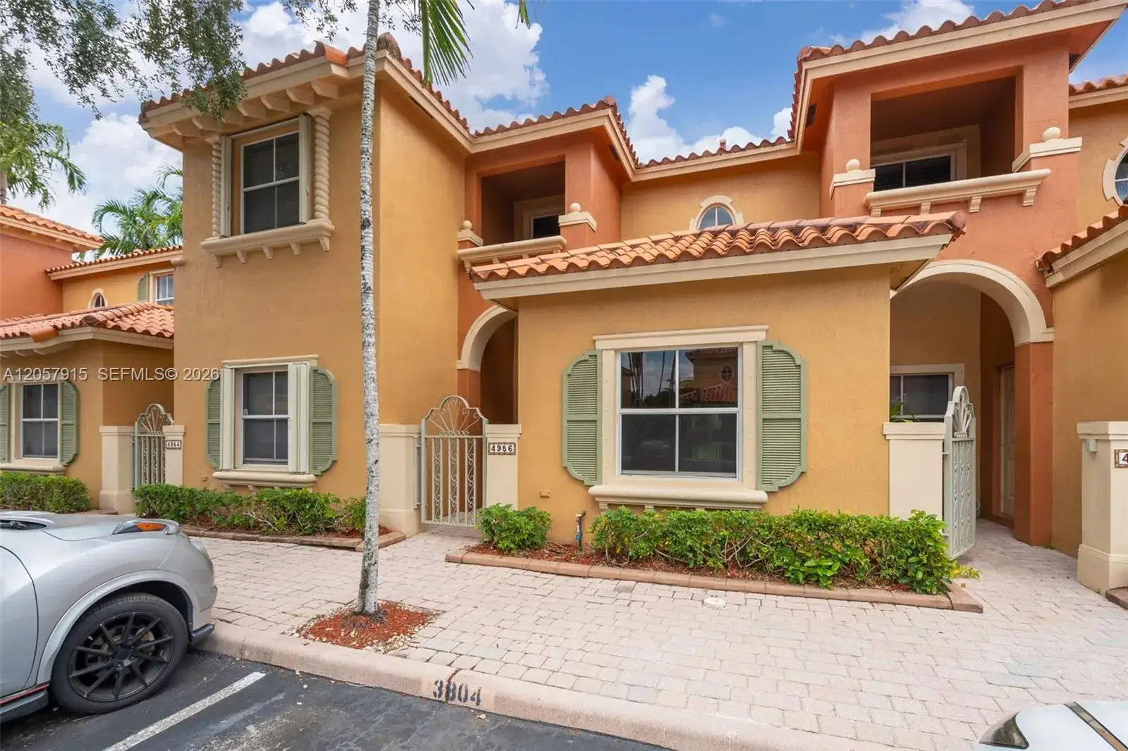 2 bedroom 2 bath Residential for sale at 4956 Leeward Ln # 3804, Dania Beach FL 33312