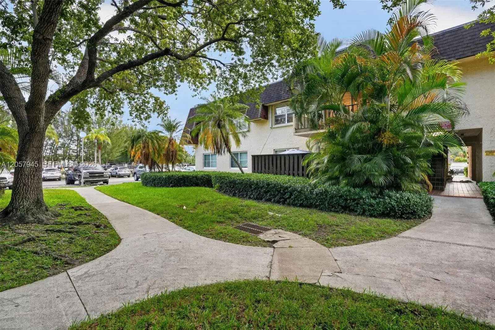 3 bedroom 2 bath Residential Lease for rent at 13707 SW 91st Ct Apt G, Miami FL 33176
