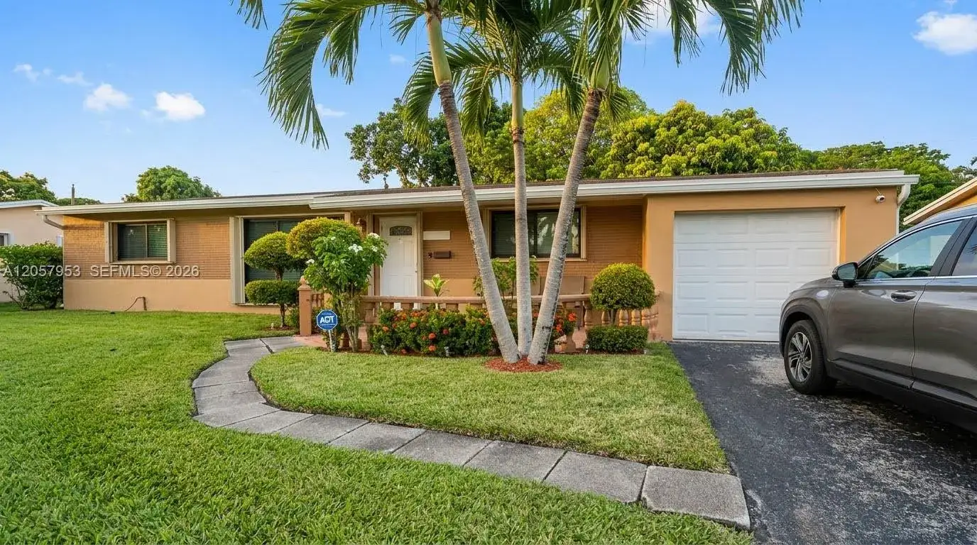 3 bedroom 2 bath Residential for sale at 2200 Alcazar Dr, Miramar FL 33023