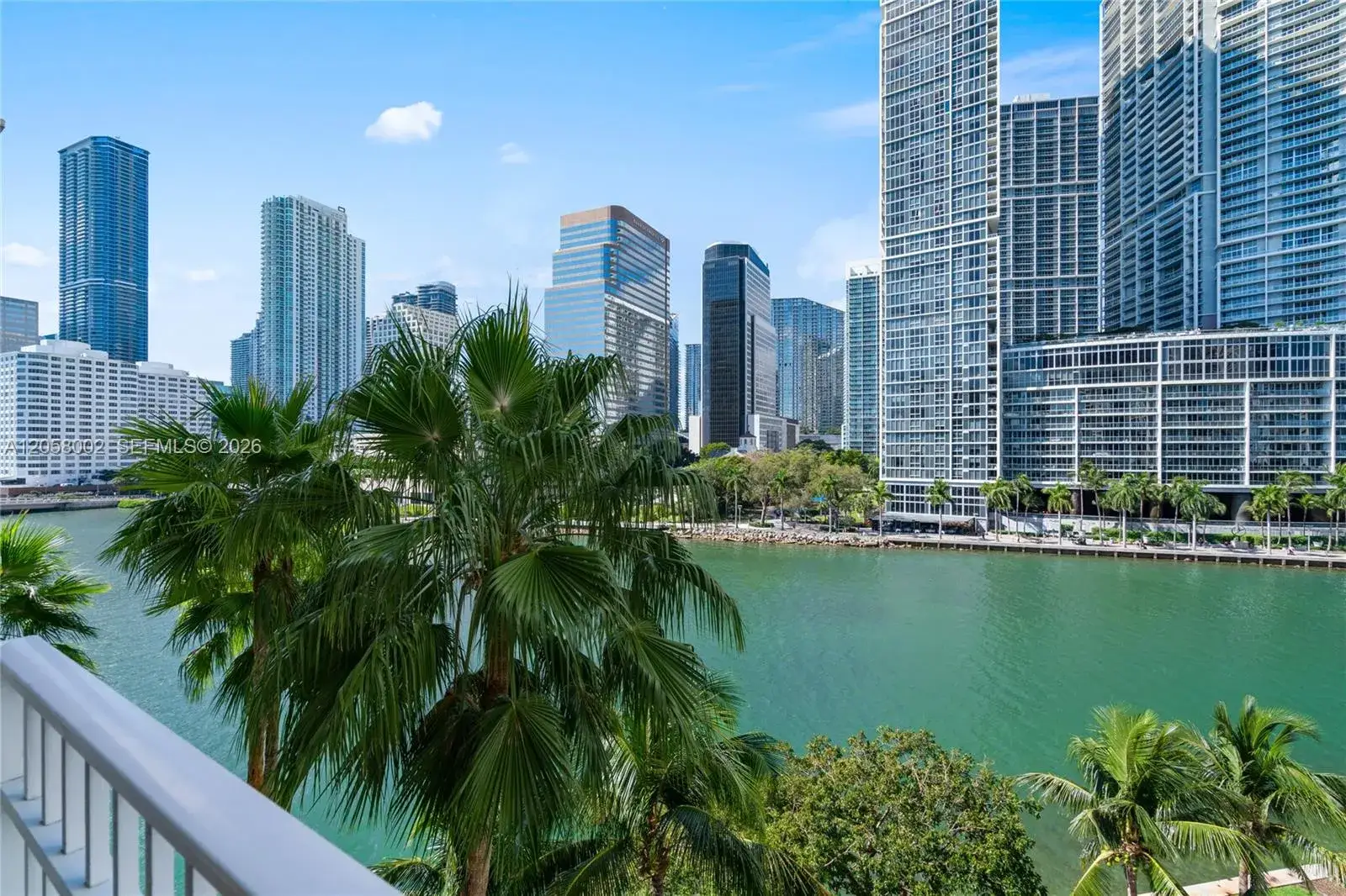 2 bedroom 2 bath Residential Lease for rent at 701 Brickell Key Blvd # 604, Miami FL 33131