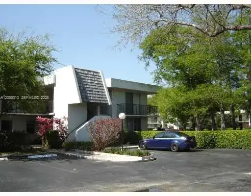 3 bedroom 2 bath Residential for sale at 4000 N Cypress Dr # 205, Pompano Beach FL 33069