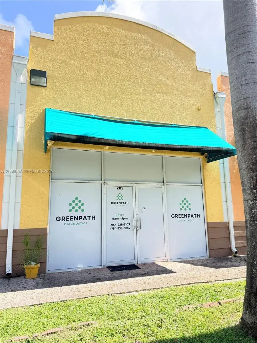 Commercial Sale for sale at 212 N Federal Hwy # 205, Dania Beach FL 33004