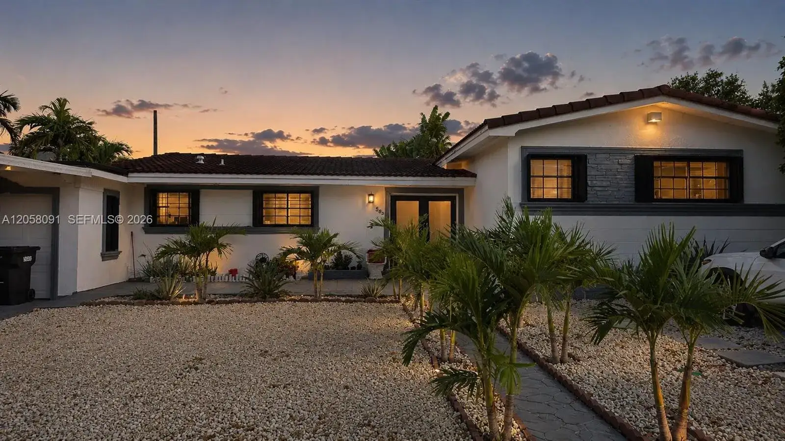 565 NE 179th Dr, North Miami Beach FL 33162