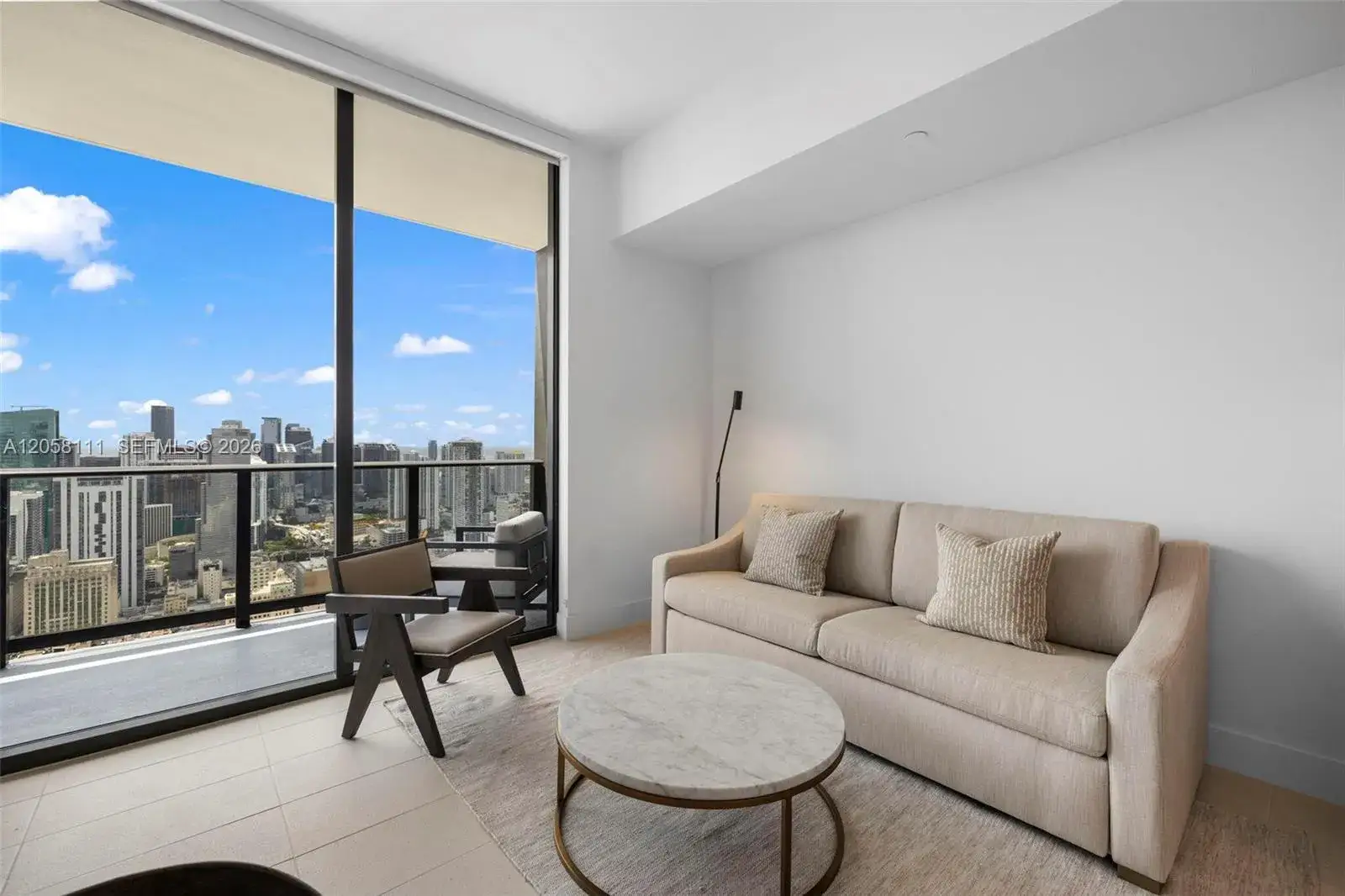 1 bedroom 1 bath Residential for sale at 159 NE 6th St # 5008, Miami FL 33132