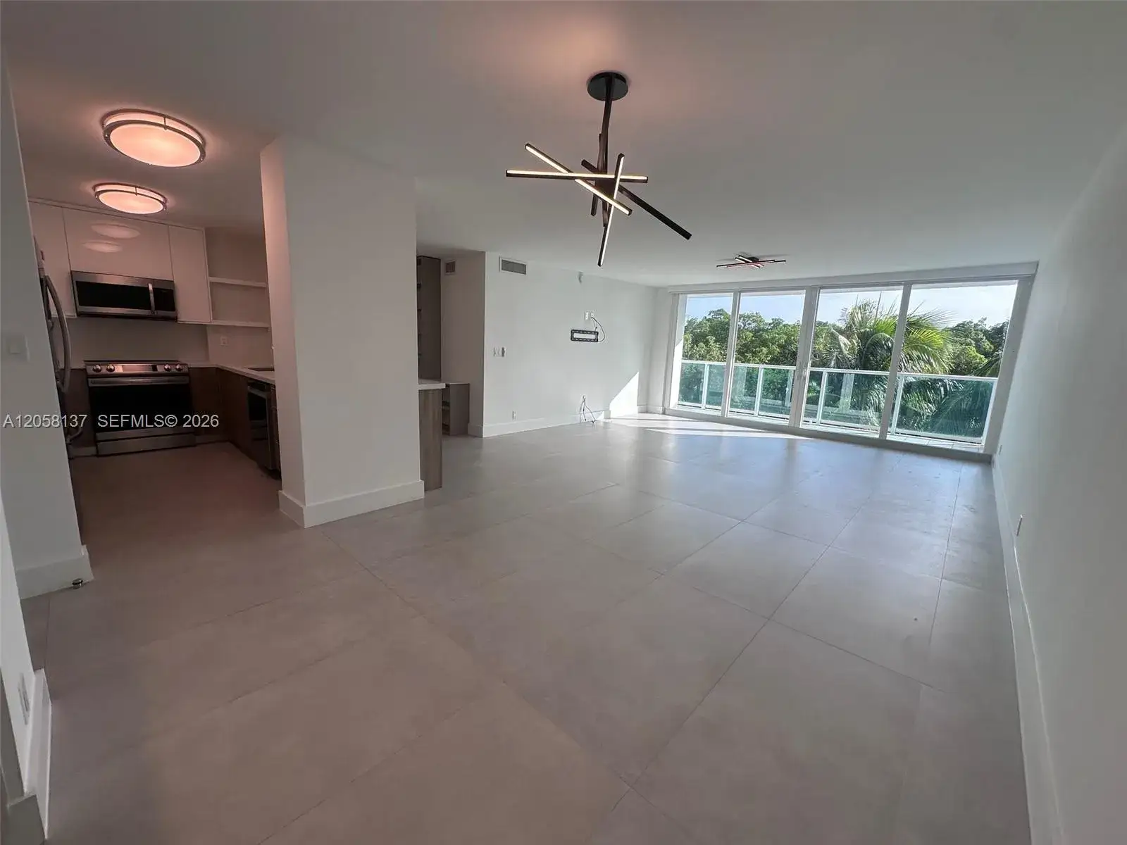 2 bedroom 2 bath Residential for sale at 100 Bayview Dr # 317, Sunny Isles Beach FL 33160