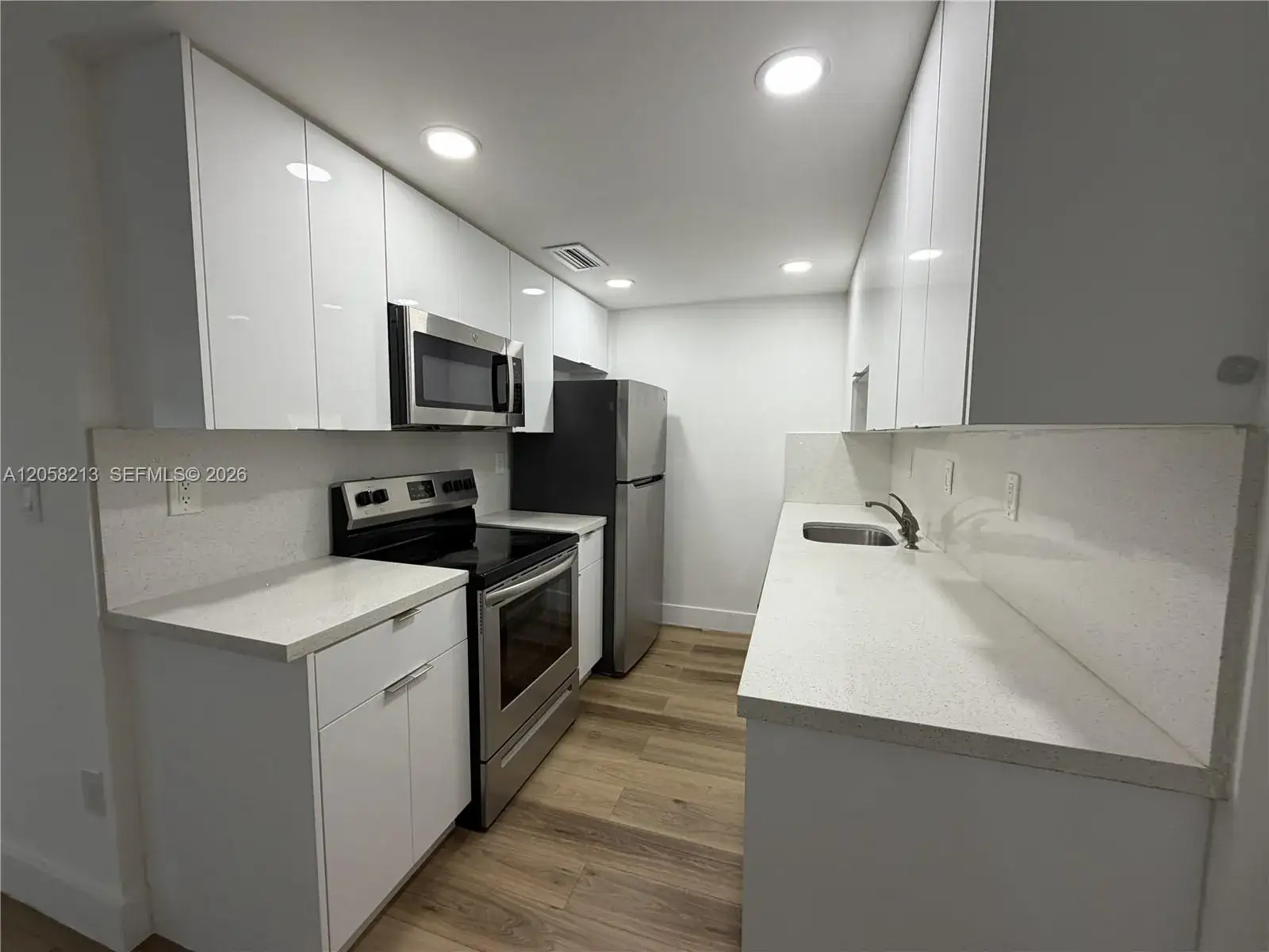 2 bedroom 1 bath Residential for sale at 10822 N Kendall Dr # S23, Miami FL 33176