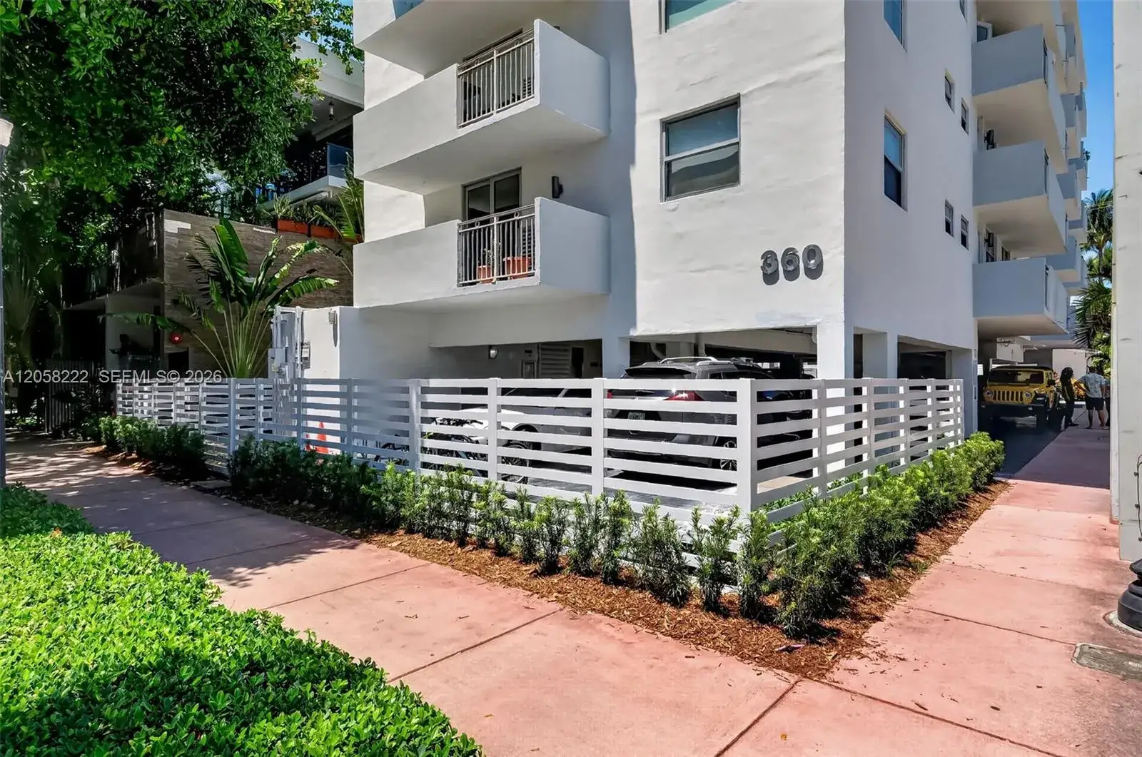 1 bedroom 1 bath Residential Lease for rent at 360 Meridian Ave # 3E, Miami Beach FL 33139