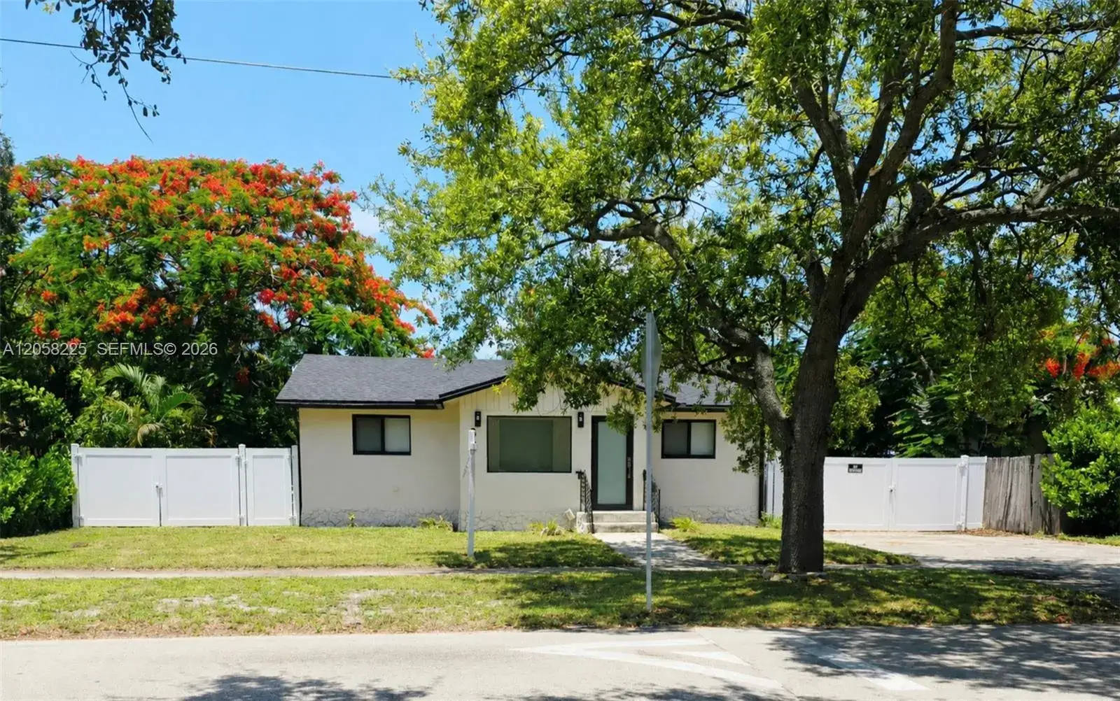 3 bedroom 2 bath Residential for sale at 601 NE 1st St, Pompano Beach FL 33060