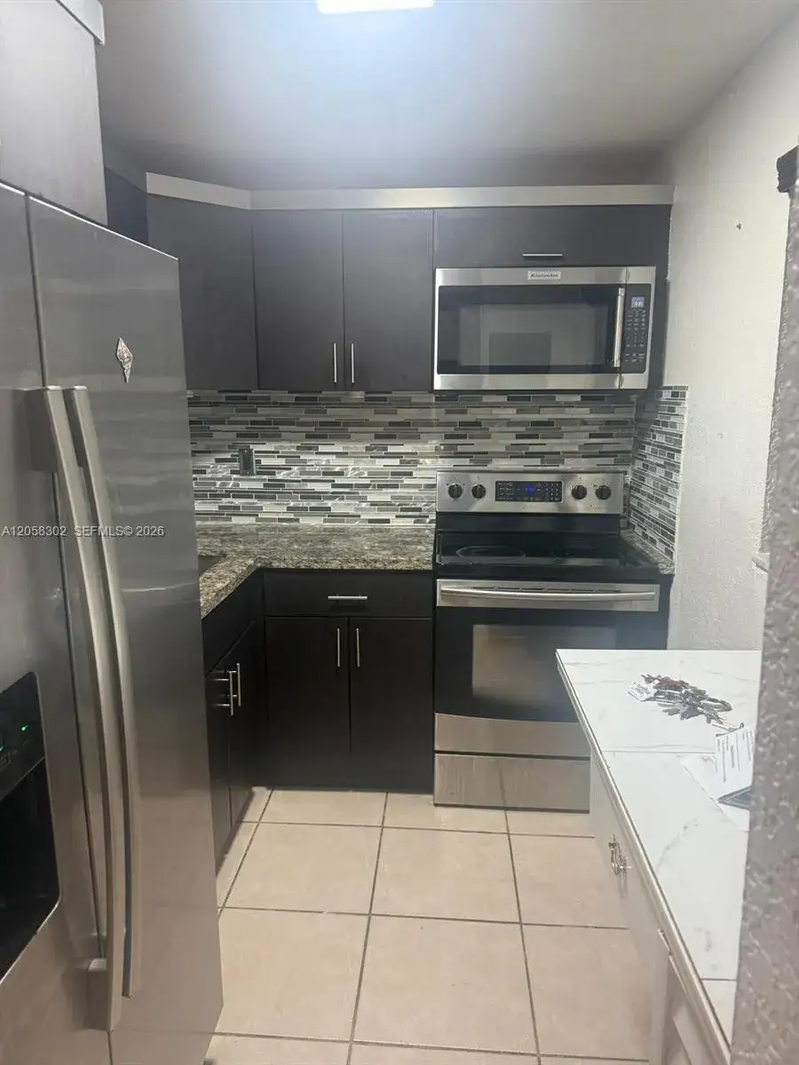 1 bedroom 1 bath Residential for sale at 6095 W 18th Ave # S106, Hialeah FL 33012