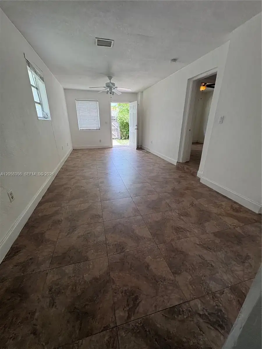 1 bedroom 1 bath Residential Lease for rent at 410 Pinecrest Dr # 2, Miami Springs FL 33166