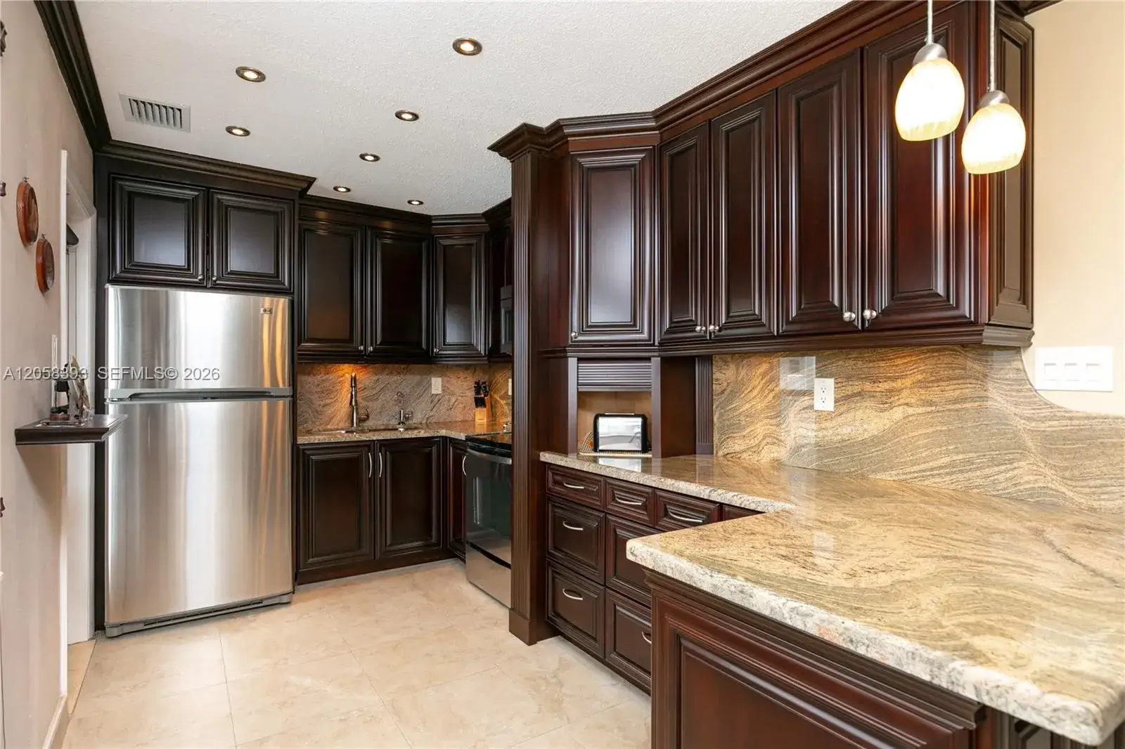 1 bedroom 1 bath Residential for sale at 3135 S Ocean Dr # 227, Hallandale Beach FL 33009