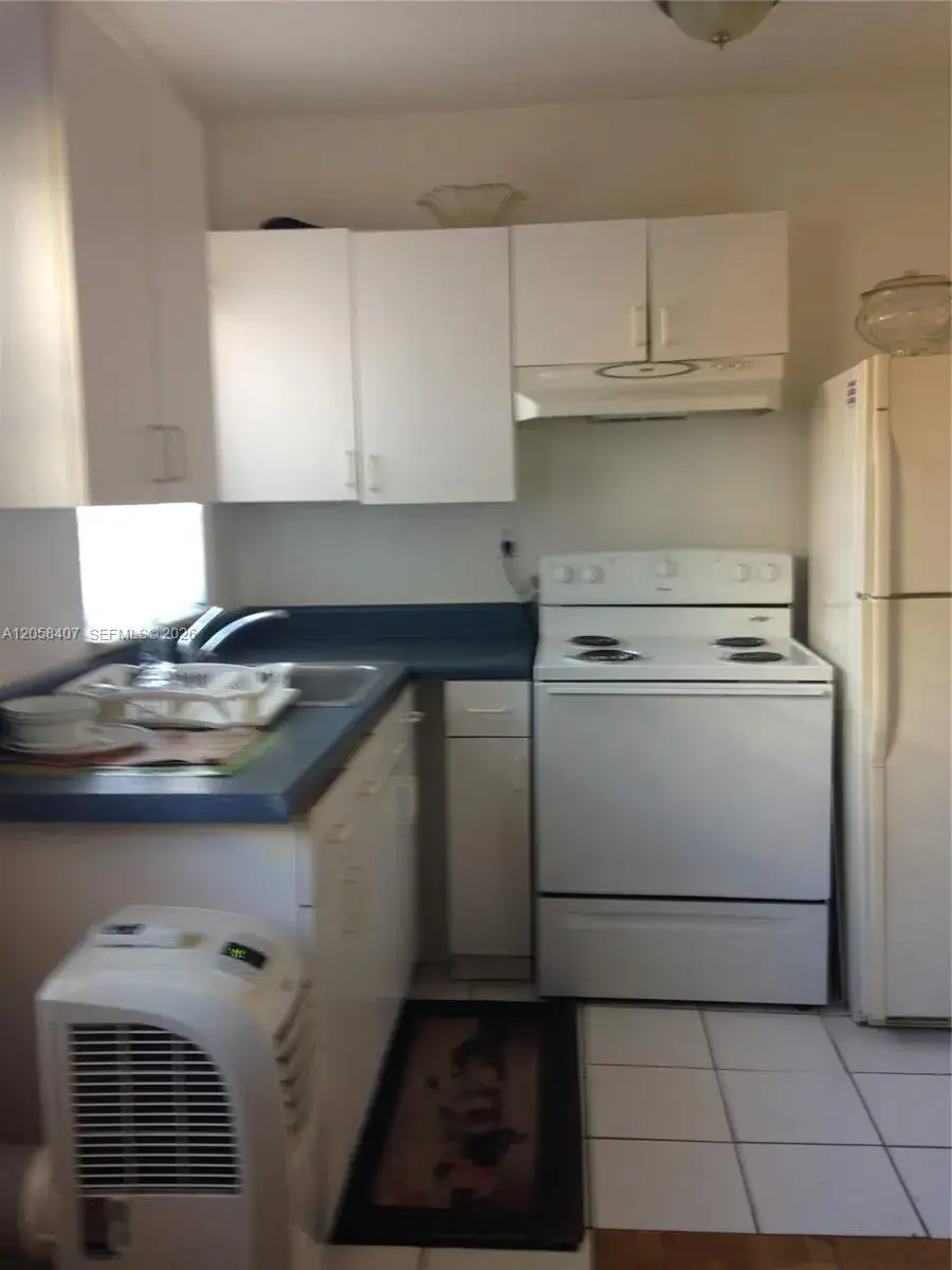 1 bedroom 1 bath Residential Lease for rent at 2734 SW 24th Ter # 2, Miami FL 33145