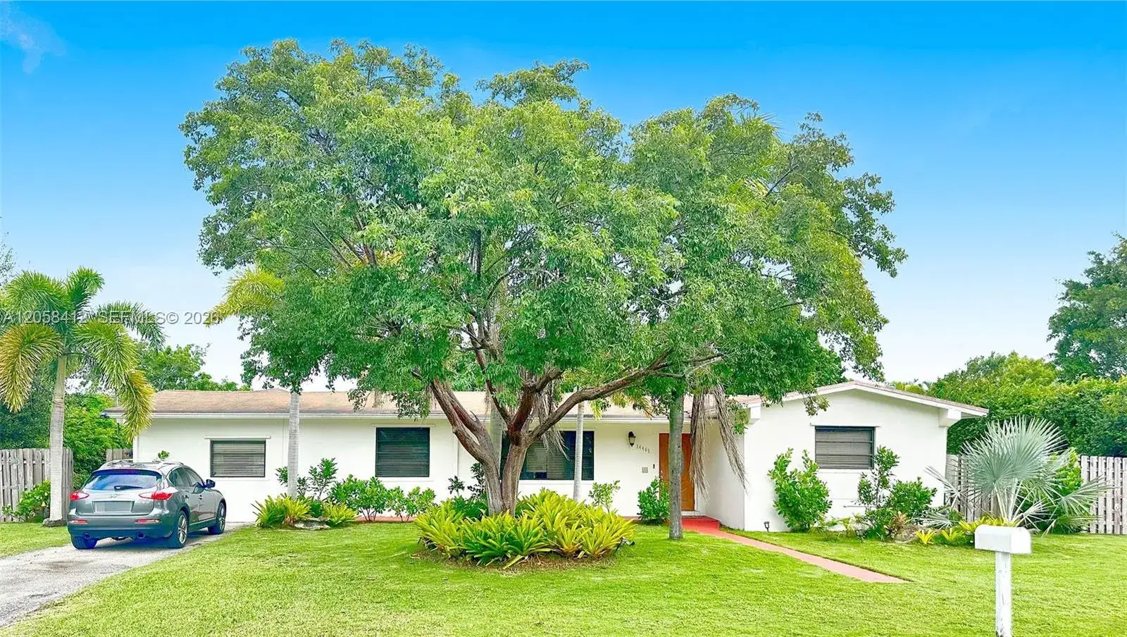 5 bedroom 3 bath Residential Lease for rent at 14465 SW 96th Ave, Miami FL 33176