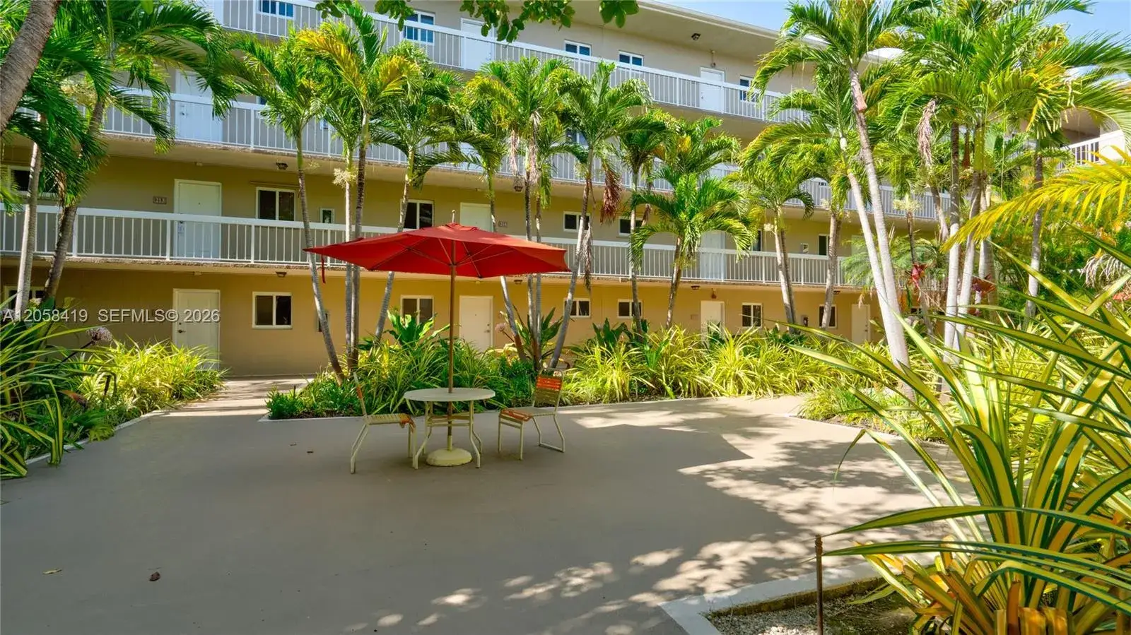 1 bedroom 1 bath Residential Lease for rent at 7910 Camino Real # N105, Miami FL 33143