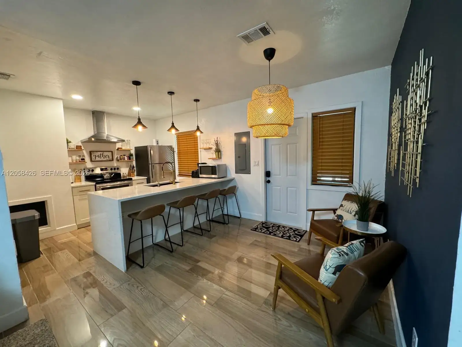 2 bedroom 1 bath Residential Lease for rent at 207 SW 11th St # 0, Fort Lauderdale FL 33315