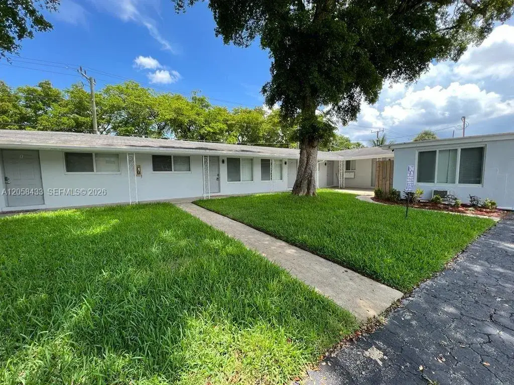 1 bedroom 1 bath Residential Lease for rent at 3771 SW 1st St # 2, Fort Lauderdale FL 33312