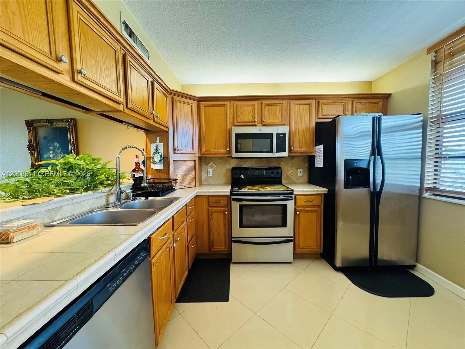 1705 Whitehall Dr # 401, Davie FL 33324