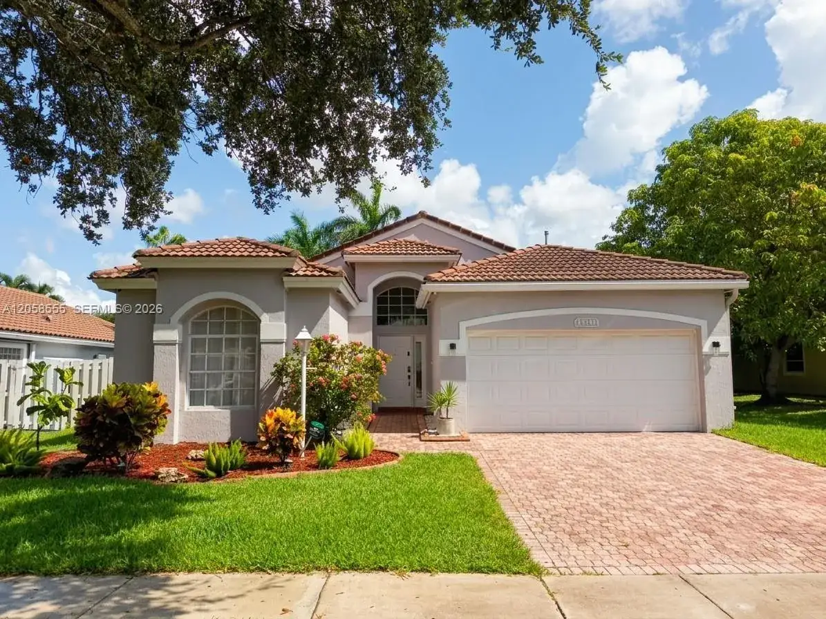 3 bedroom 2 bath Residential for sale at 13237 NW 15th Ct, Pembroke Pines FL 33028