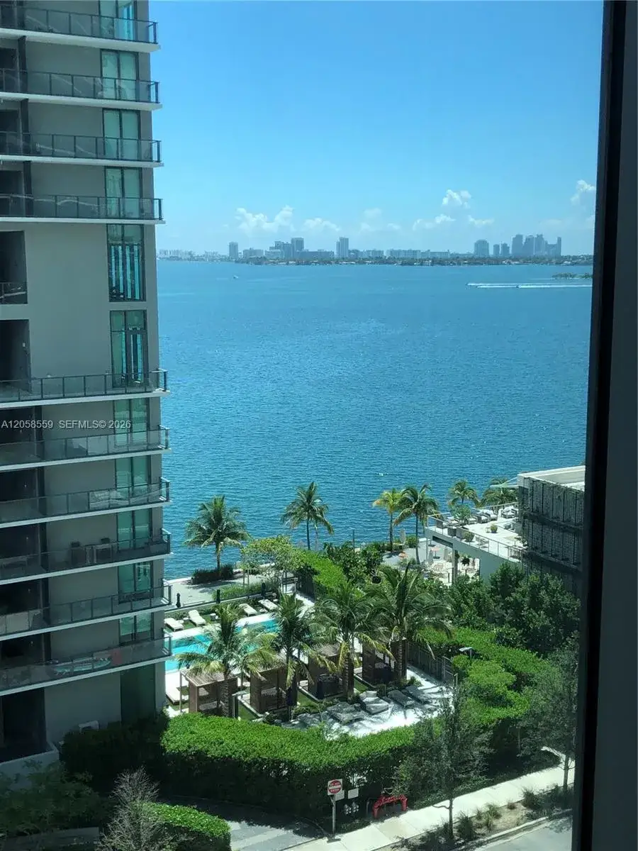 1 bedroom 1 bath Residential for sale at 650 NE 32nd St # 908, Miami FL 33137