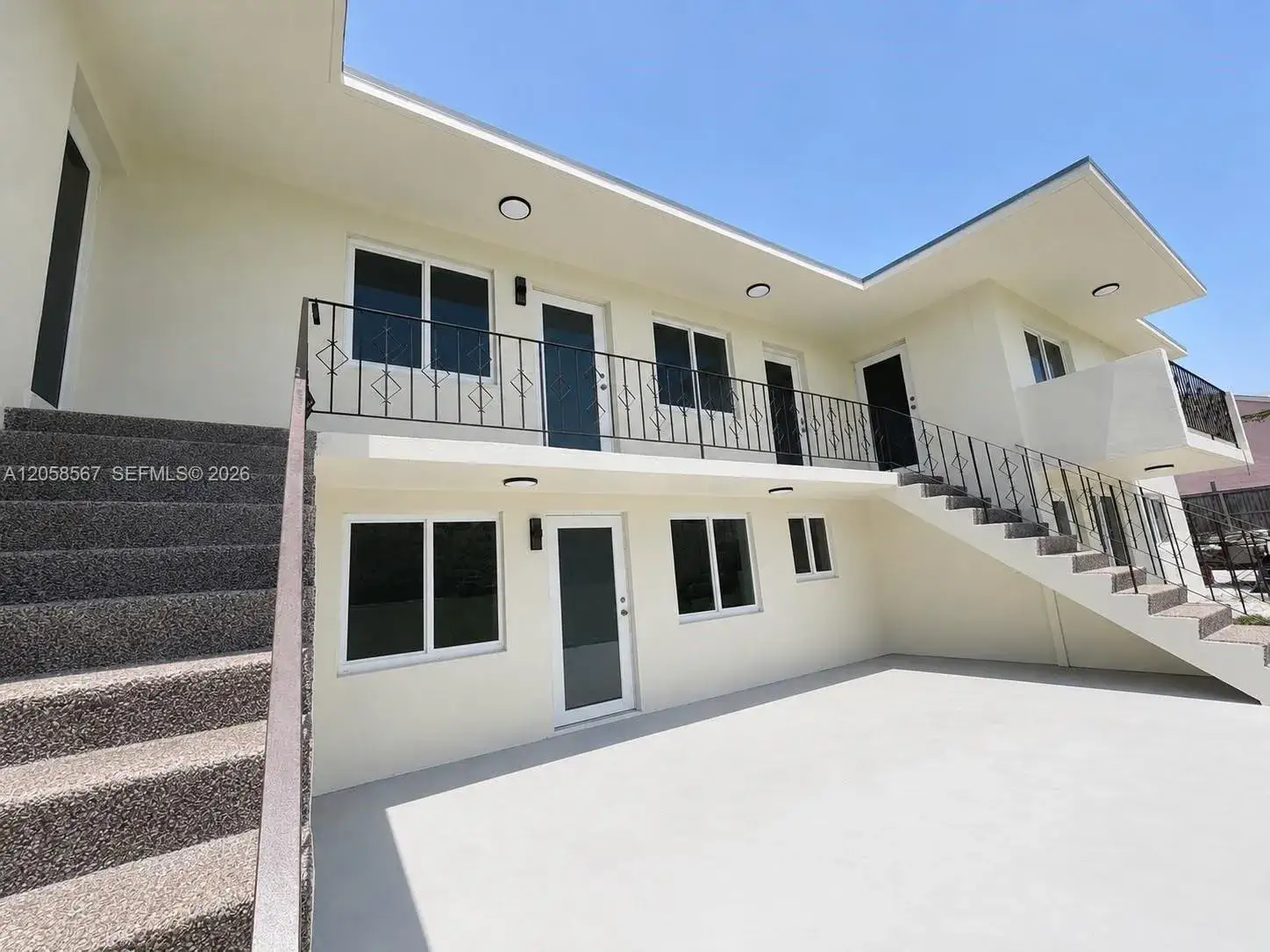 2 bedroom 1 bath Residential Lease for rent at 721 SW 3rd St # 1, Miami FL 33130