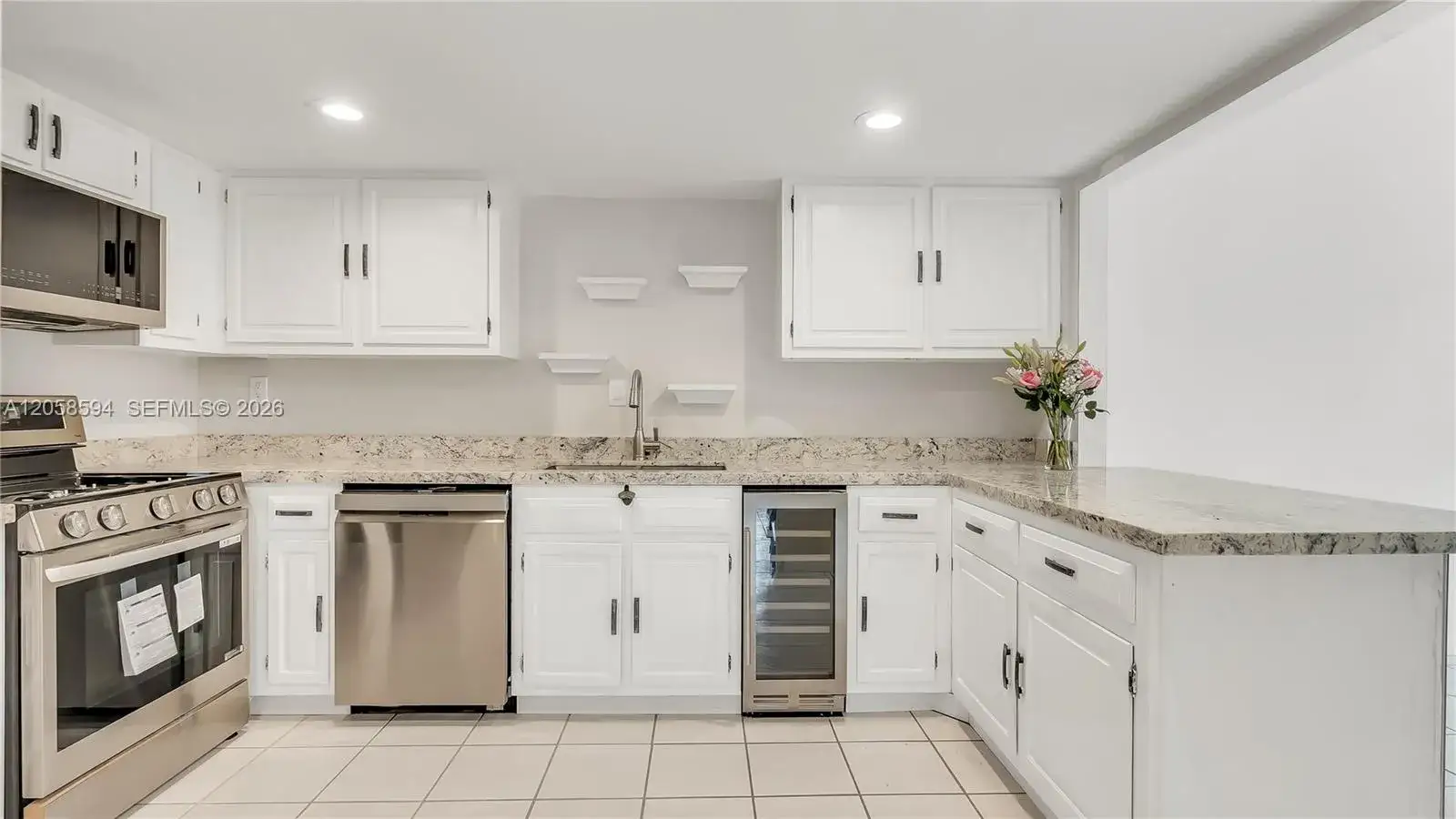 2 bedroom 2 bath Residential Lease for rent at 7123 SW 115th Pl # 25, Miami FL 33173