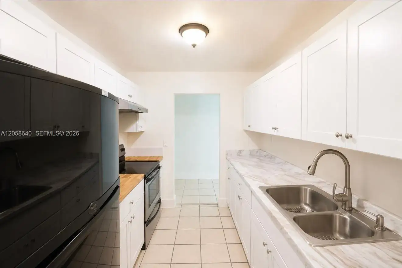 3 bedroom 1 bath Residential Lease for rent at 20674 NW 38th Ave, Miami Gardens FL 33055