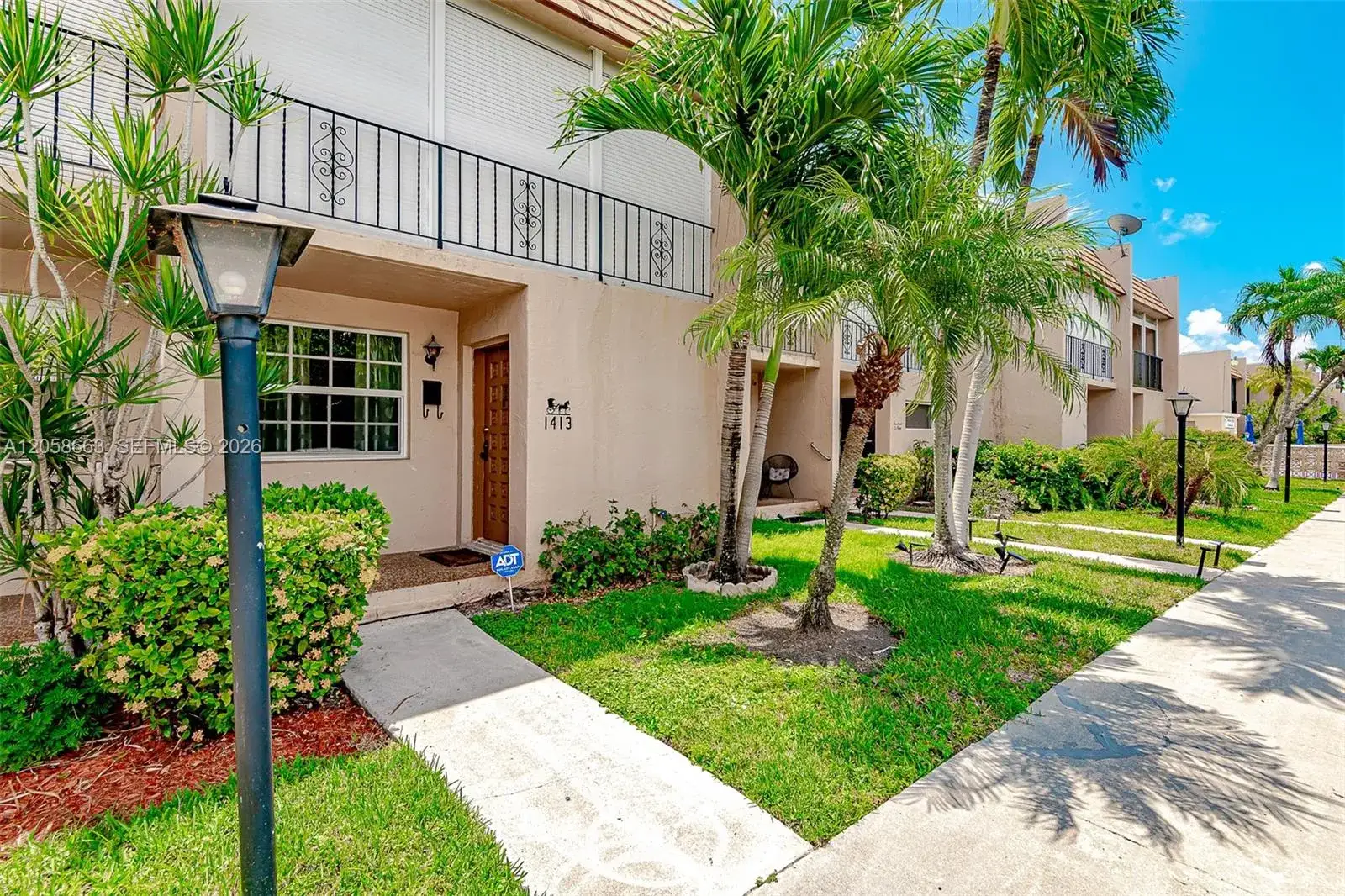 2 bedroom 2 bath Residential Lease for rent at 1413 N 15th Ave # 8, Hollywood FL 33020