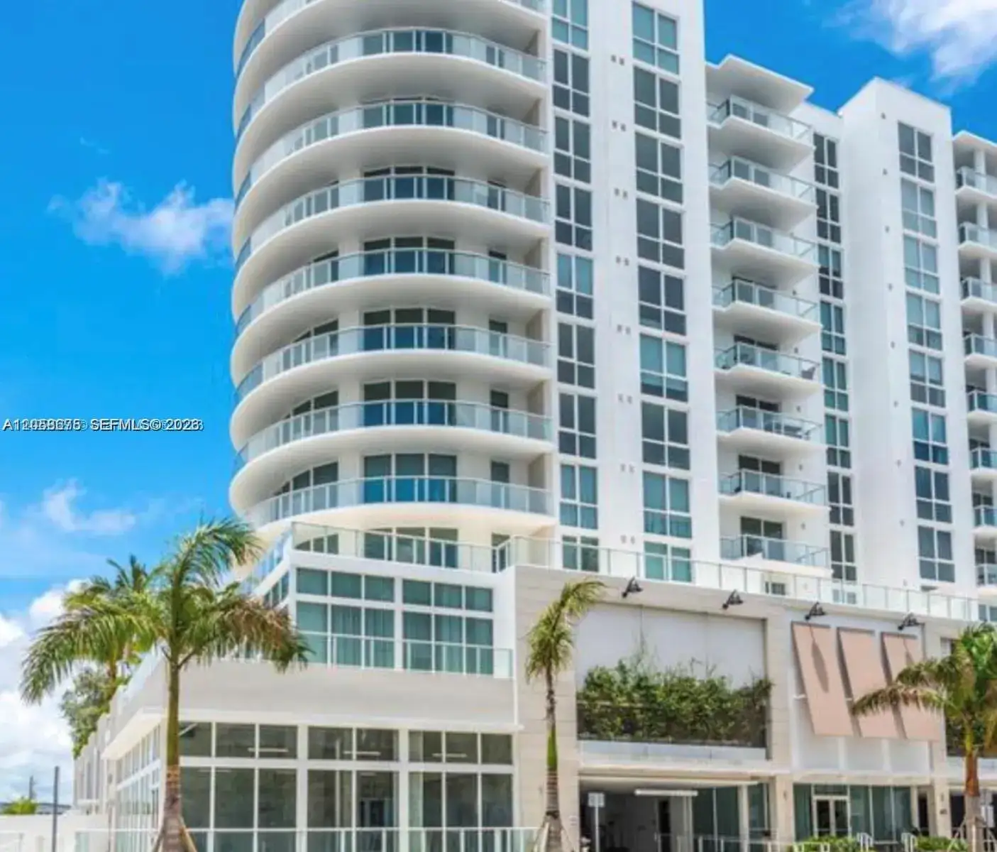 1 bedroom 1 bath Residential Lease for rent at 401 N Birch Rd # 1113, Fort Lauderdale FL 33304