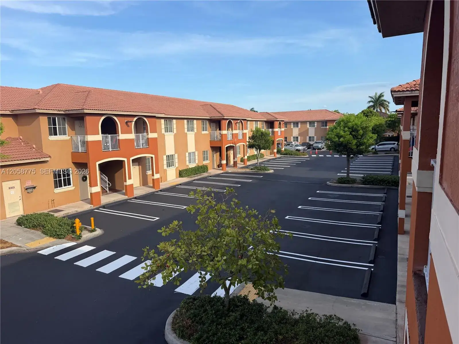 2 bedroom 2 bath Residential Lease for rent at 18120 NW 59th Ave # 203, Hialeah FL 33015