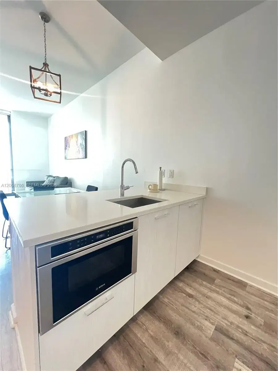 1 bedroom 1 bath Residential Lease for rent at 501 NE 31st St # 202, Miami FL 33137