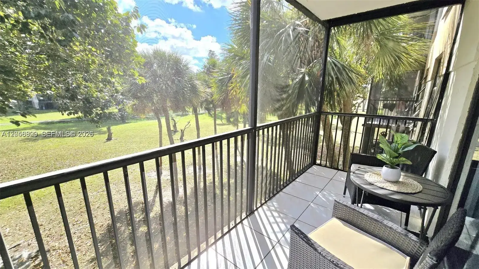 2 bedroom 2 bath Residential for sale at 5530 NW 44th St # 306C, Lauderhill FL 33319