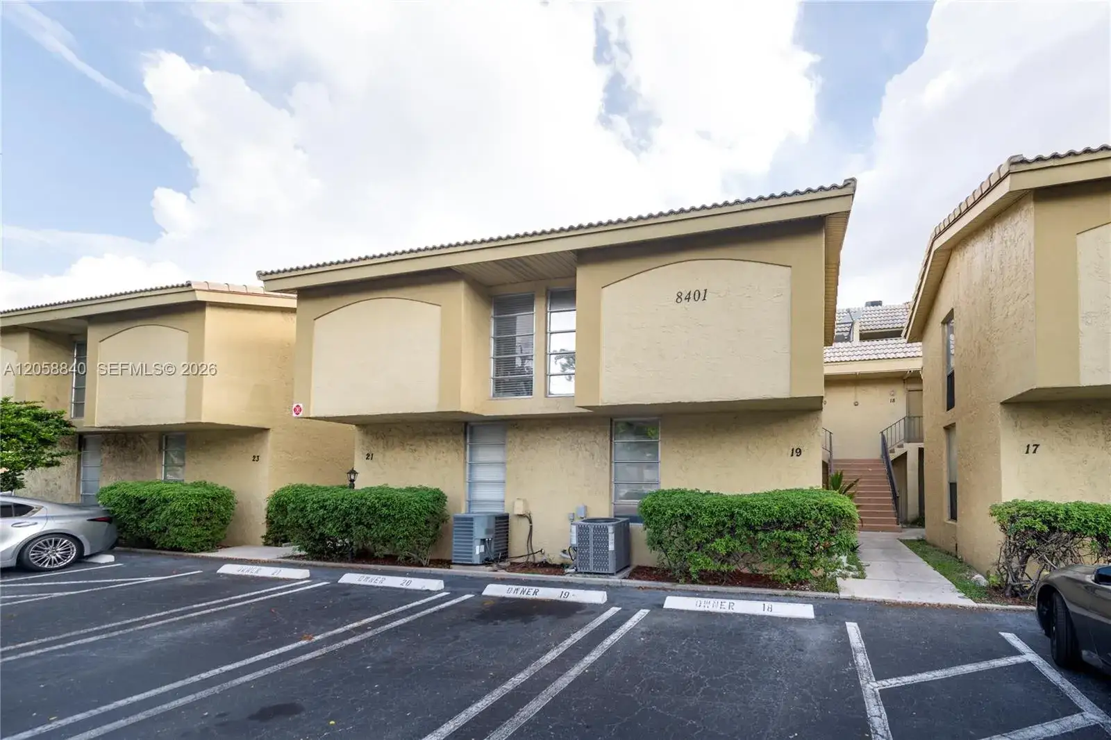 2 bedroom 2 bath Residential for sale at 8401 W Sample Rd # 19, Coral Springs FL 33065