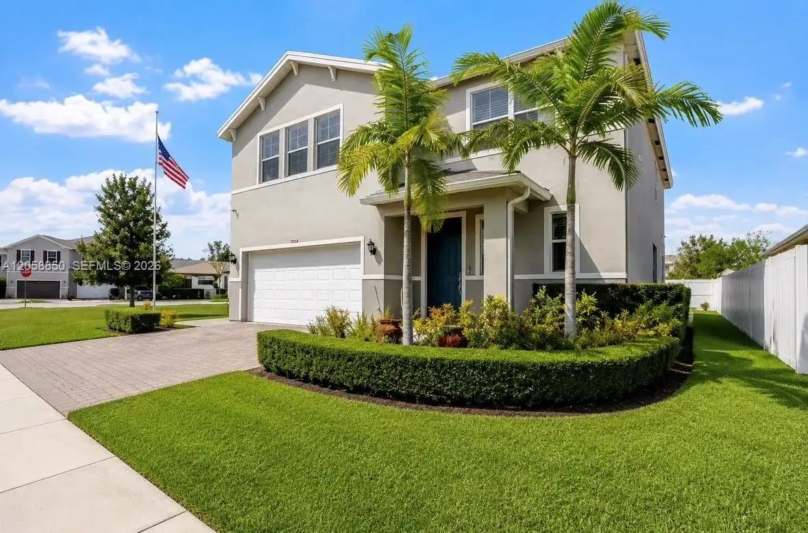 5 bedroom 4 bath Residential for sale at 13235 SW 270th Ter, Homestead FL 33032