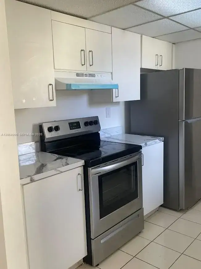 2 bedroom 1 bath Residential Lease for rent at 500 NW 114th Ave # 201, Sweetwater FL 33172
